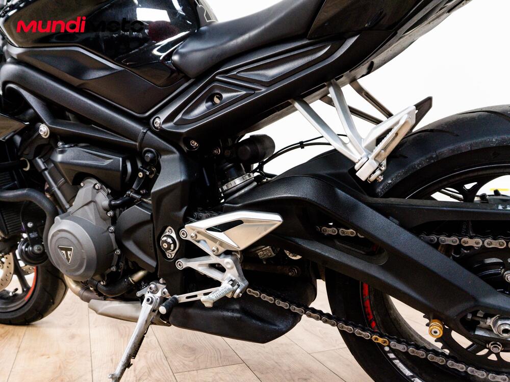 Triumph Street Triple 765 RX (2026) (10)