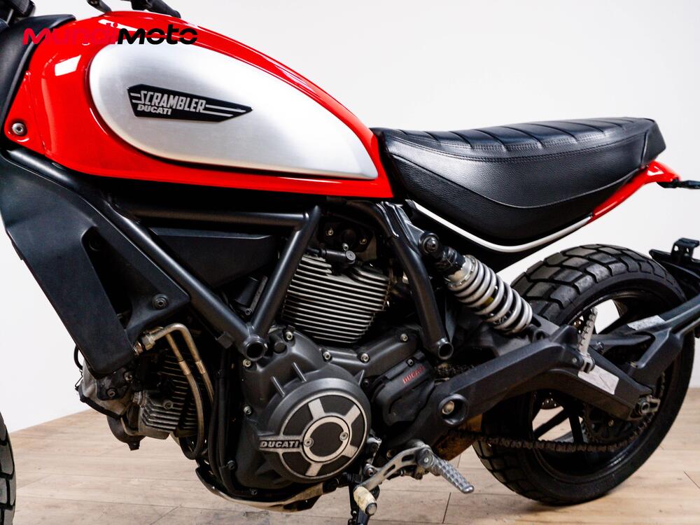 Ducati Scrambler 800 Icon Dark (2020) (9)
