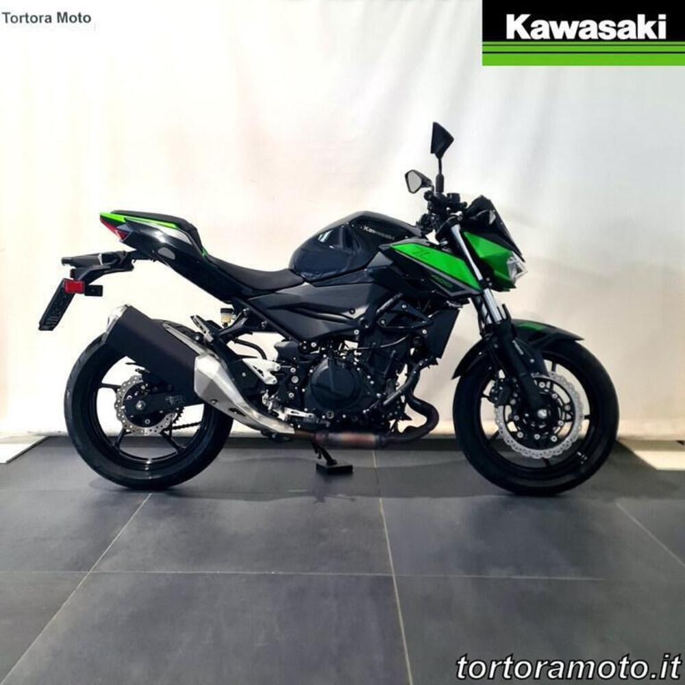 Kawasaki Z 400 (2023) (2)