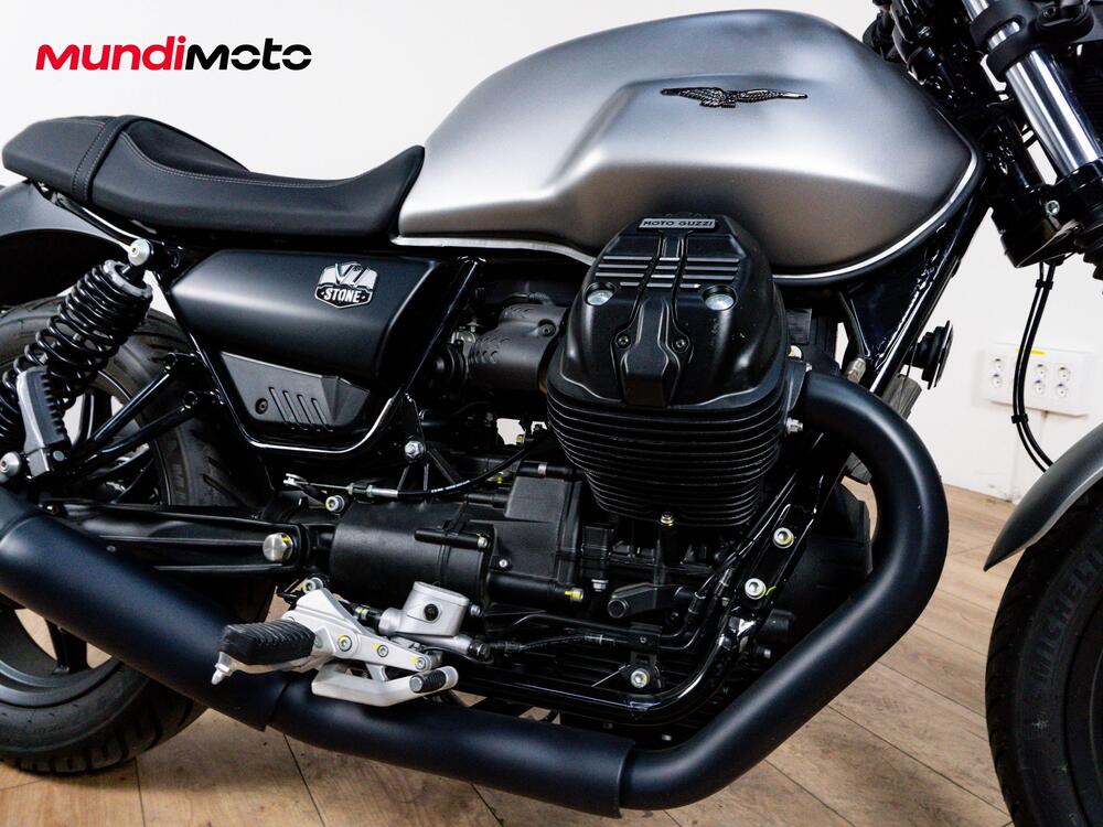 Moto Guzzi V7 850 Stone Special Abs (2021) (5)