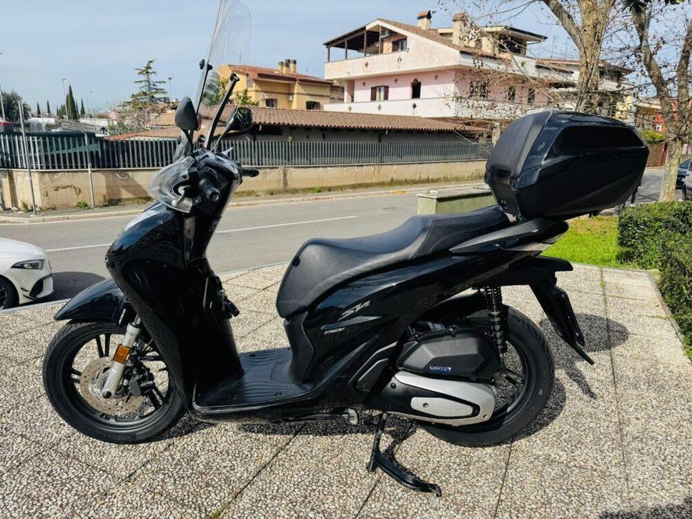 Honda SH 150i (2024 - 25) (8)