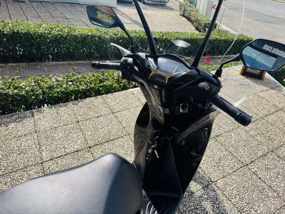 Honda SH 150i (2024 - 25) (13)