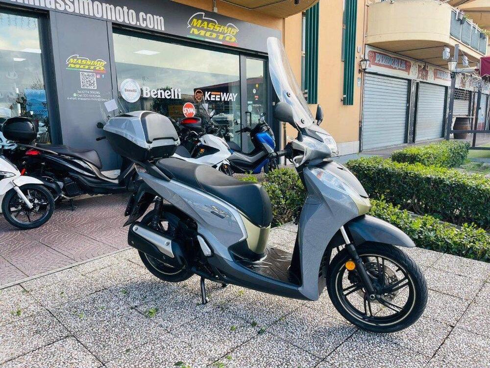 Honda SH 300 i ABS (2016 - 20) (9)