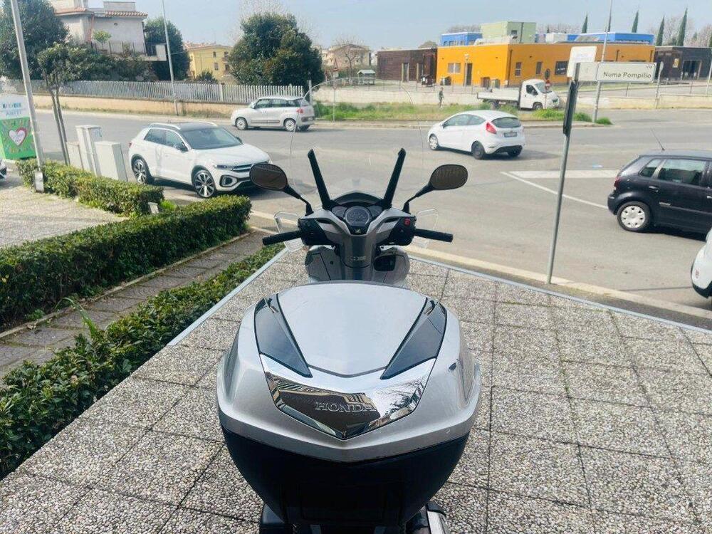 Honda SH 300 i ABS (2016 - 20) (2)