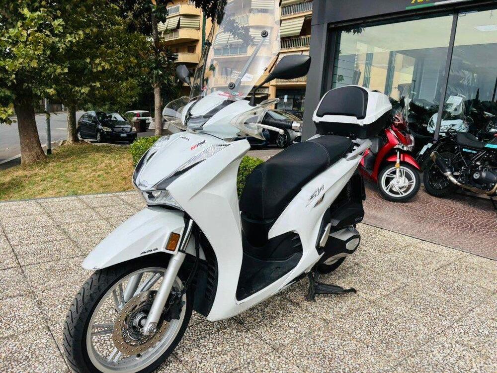 Honda SH 350 (2021 - 24) (4)