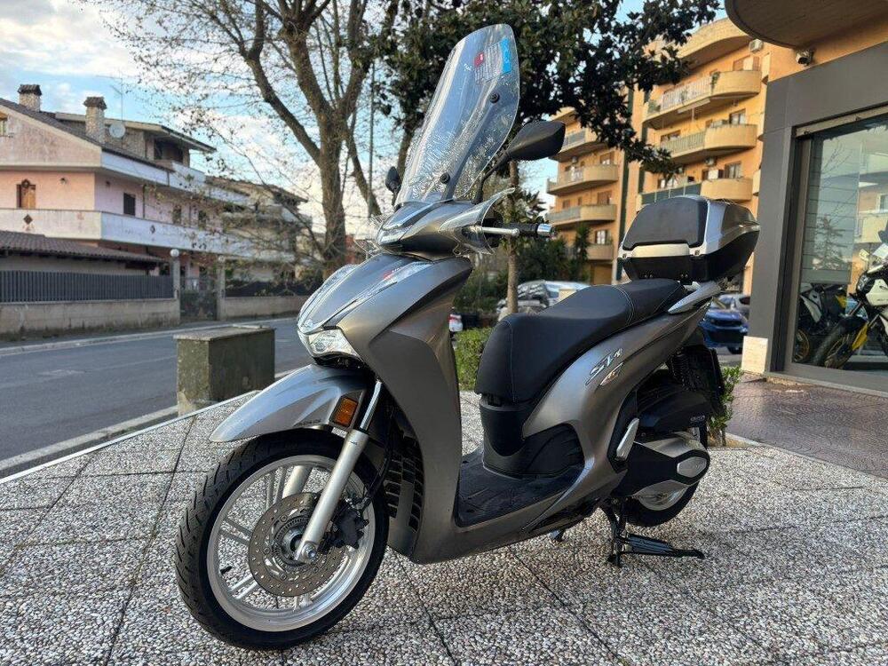 Honda SH 350 (2021 - 24) (9)