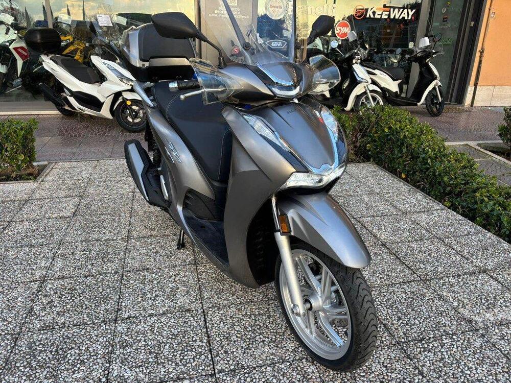 Honda SH 350 (2021 - 24) (8)