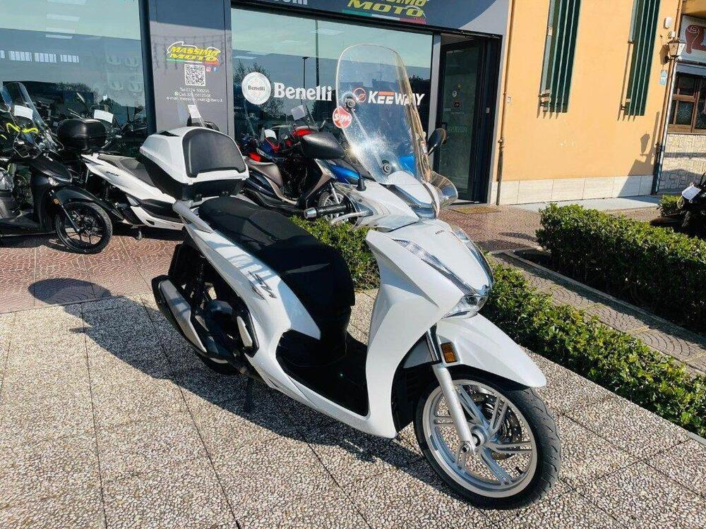 Honda SH 350 (2021 - 24) (9)