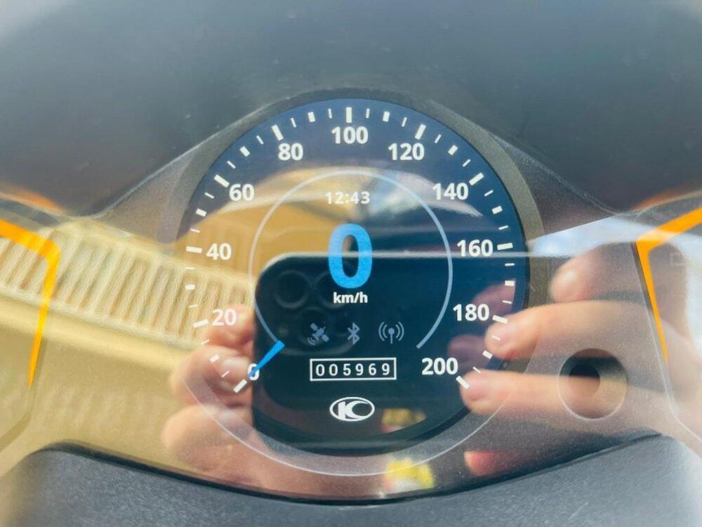 Kymco AK 550 Premium (2023 - 25) (12)