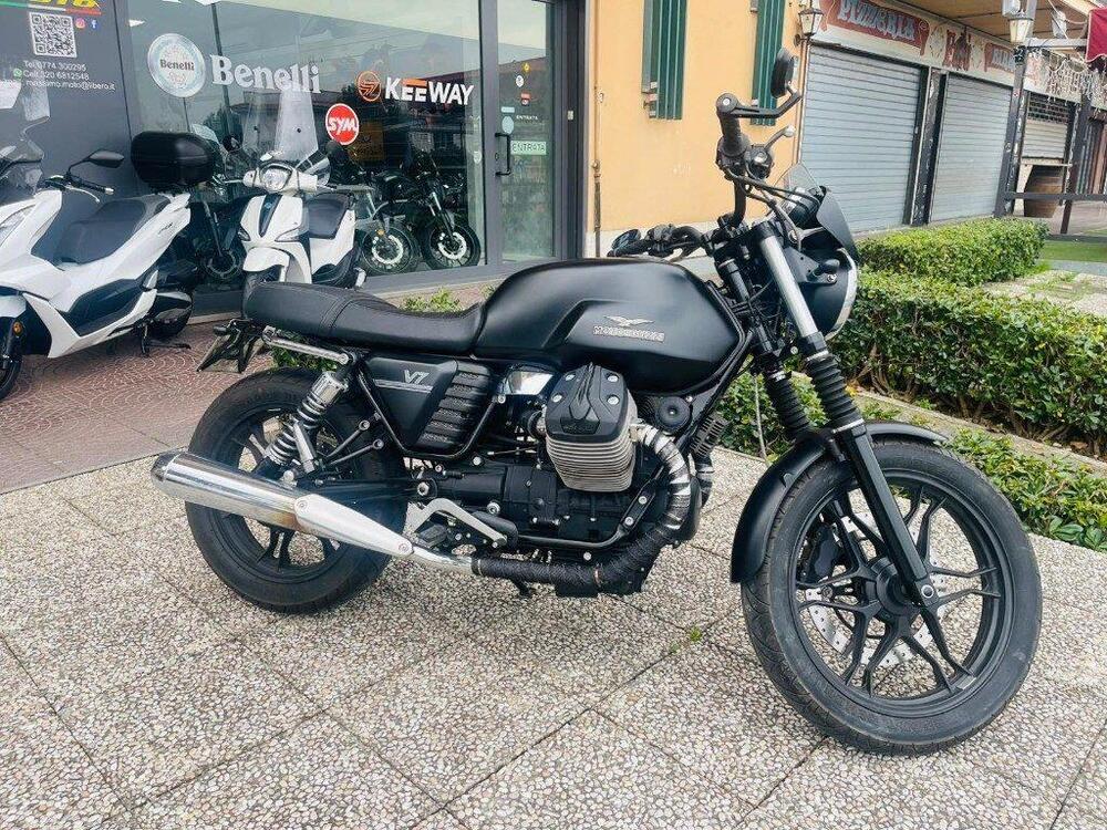 Moto Guzzi V7 Stone (2012 - 15) (6)