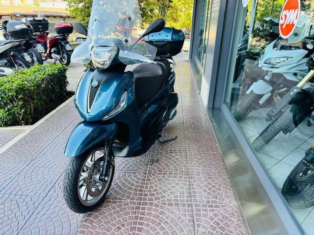 Piaggio Beverly 300 Hpe (2021) (7)