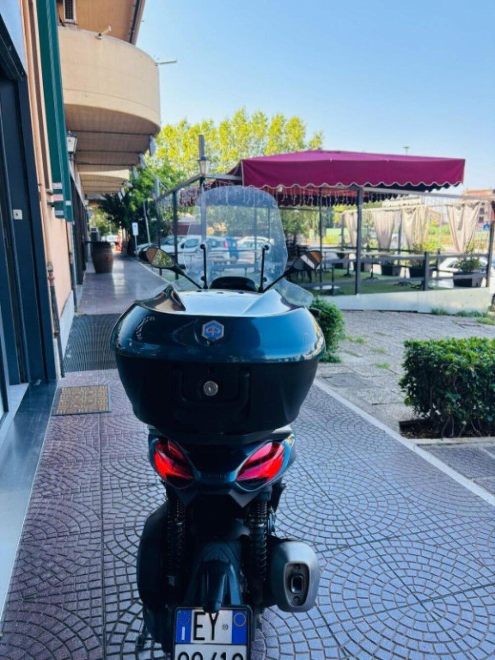 Piaggio Beverly 300 Hpe (2021) (14)