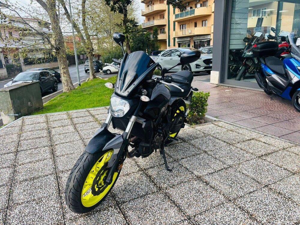 Yamaha MT-07 (2017 - 18) (11)