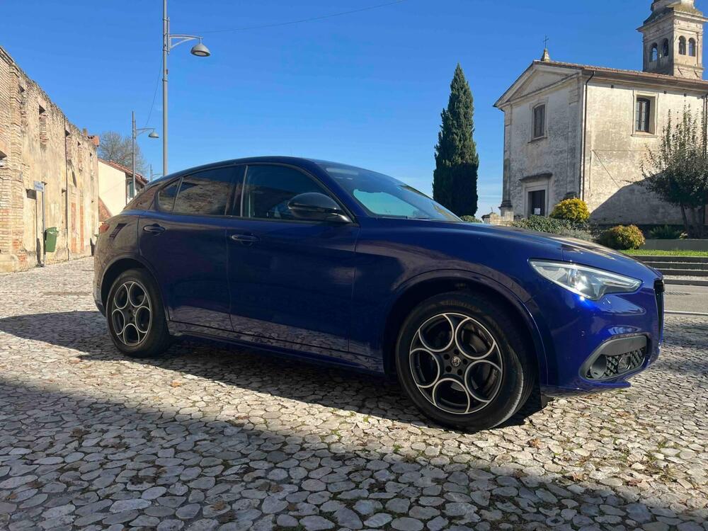 Alfa Romeo Stelvio usata a Pordenone (3)