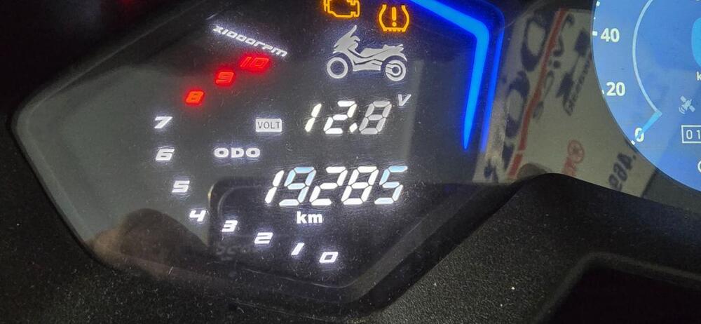 Kymco AK 550 (2017 - 19) (3)