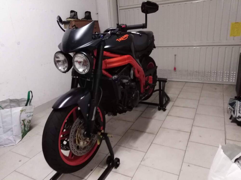 Triumph Speed Triple 1050 (2005 - 11) (3)