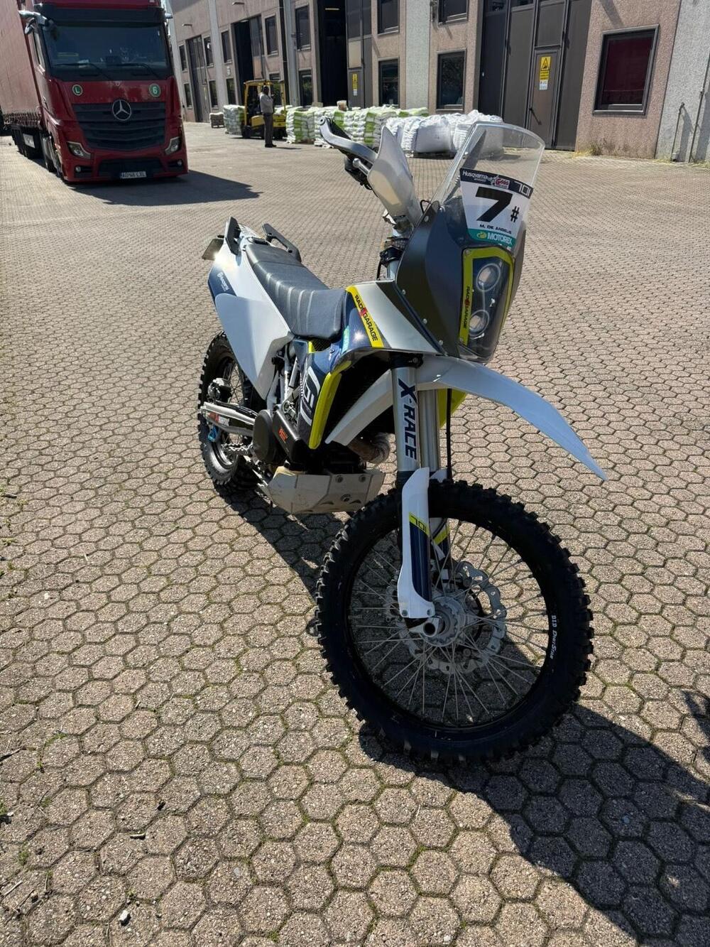 Husqvarna 701 Enduro (2016) (4)