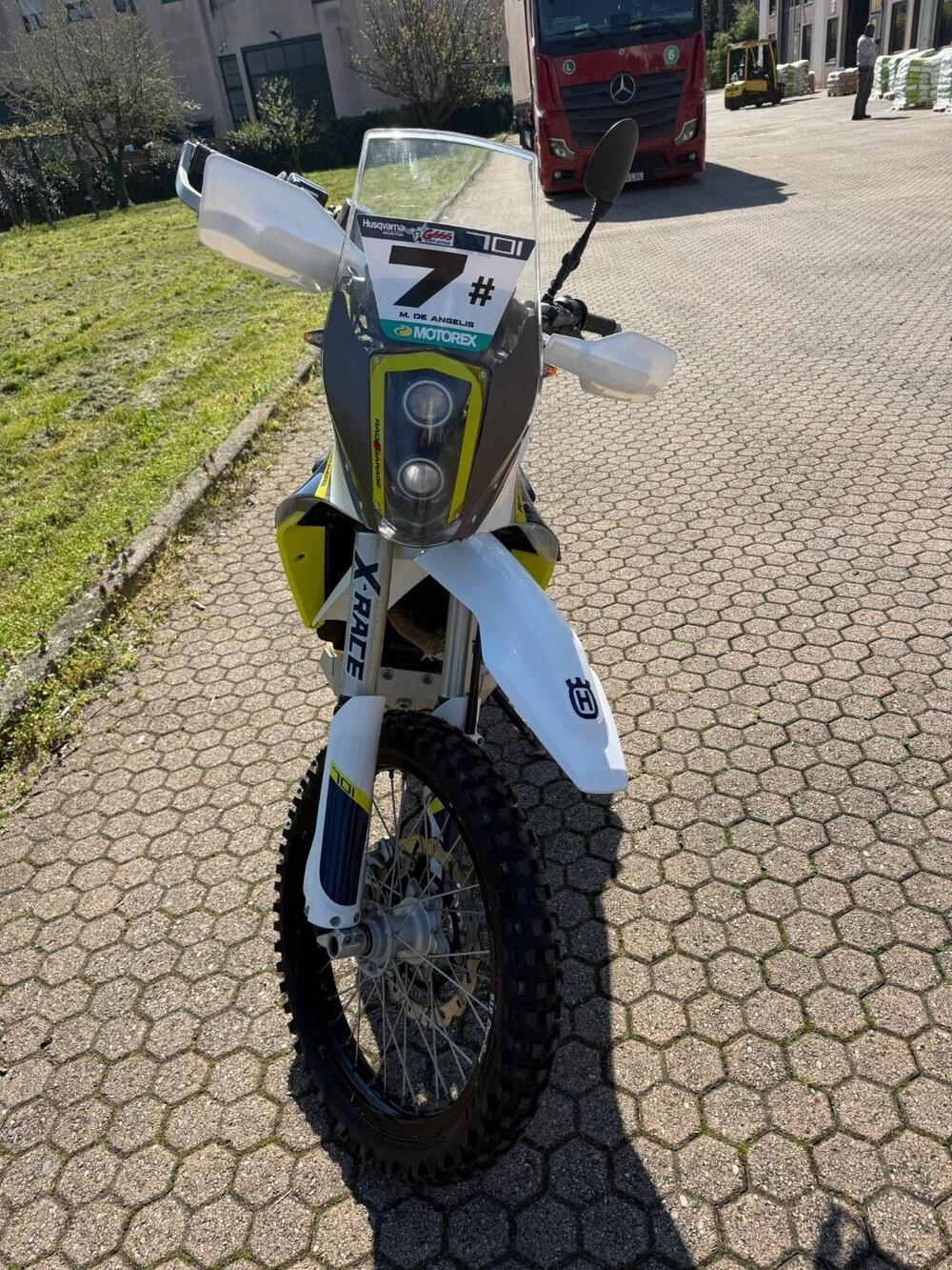 Husqvarna 701 Enduro (2016) (8)