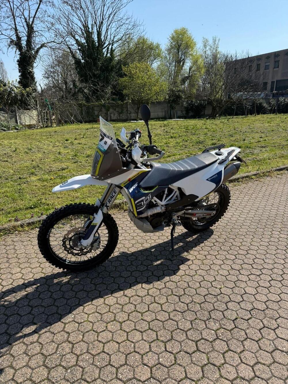 Husqvarna 701 Enduro (2016) (16)