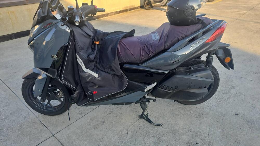 Yamaha X-Max 300 Tech Max (2021 - 24) (13)