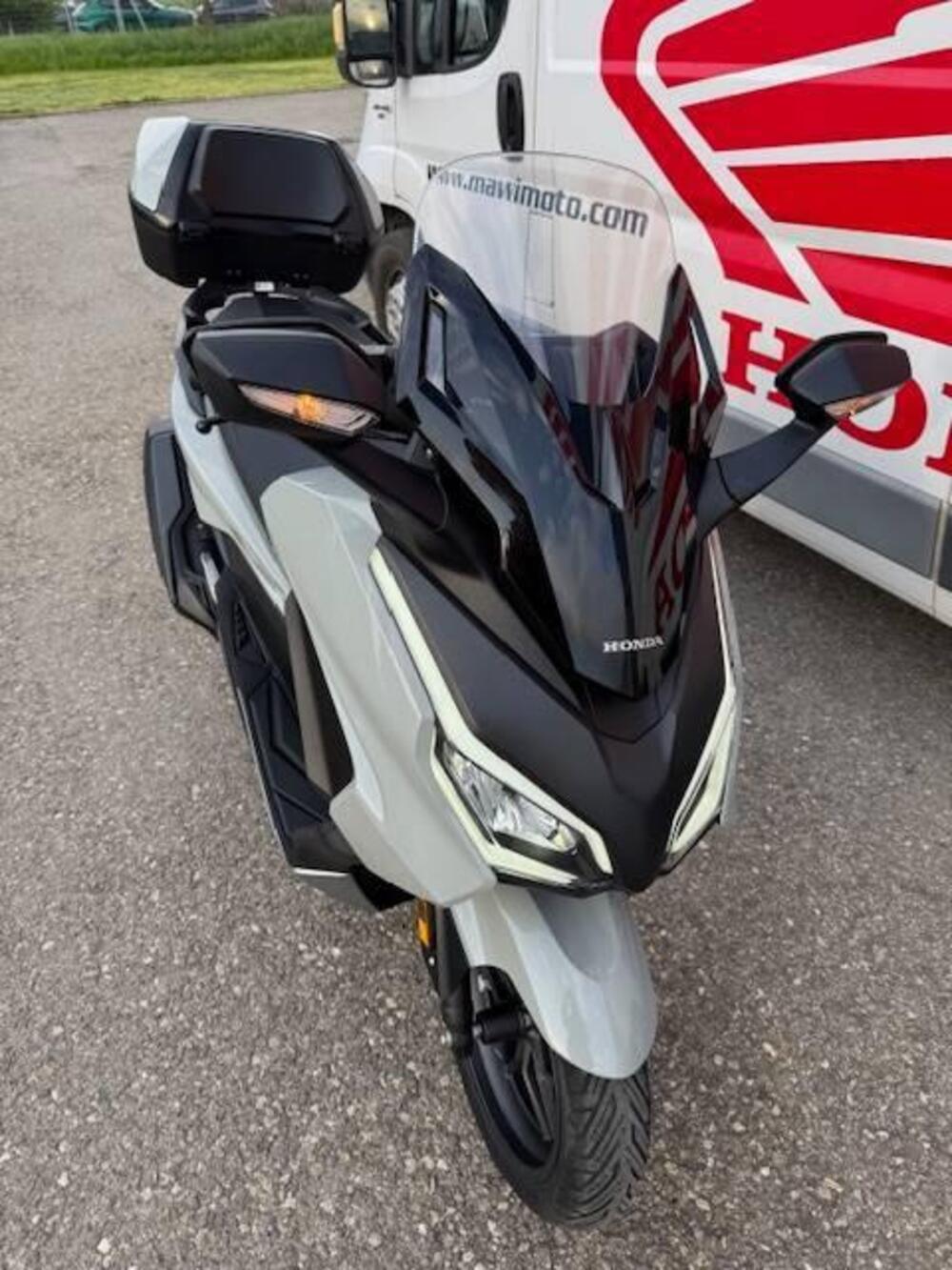 Honda Forza 350 Deluxe (2022 - 24) (3)