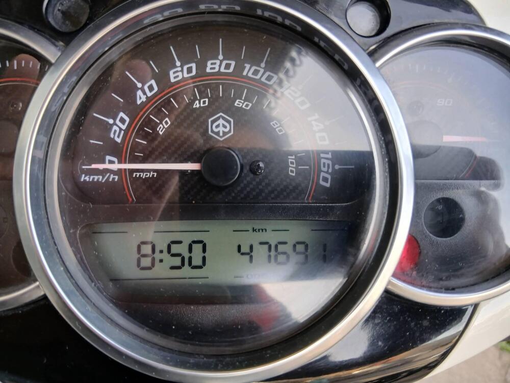 Piaggio Beverly 350 SportTouring ie (2011 - 15) (4)