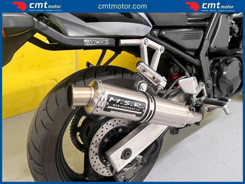 Yamaha FZS 600 Fazer (2002 - 03) (6)