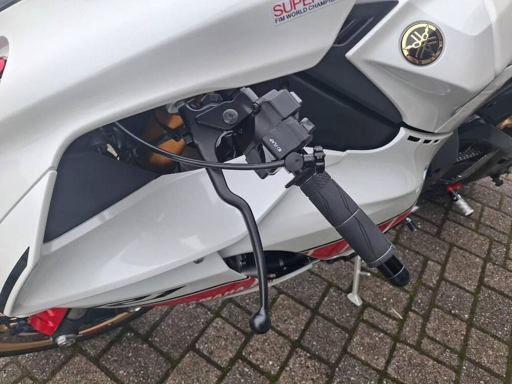 Yamaha YZF R1 World GP 60th Anniversary (2022 - 23) (13)