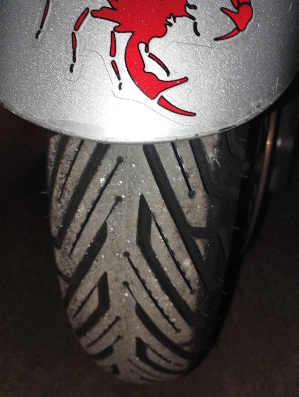 Suzuki Burgman AN 400 (2006 - 07) (4)