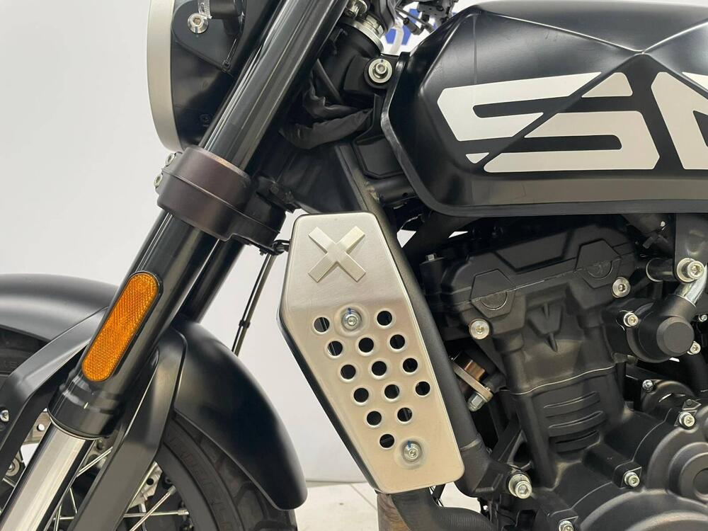 Brixton Motorcycles Crossfire 500 X (2021 - 26) (7)