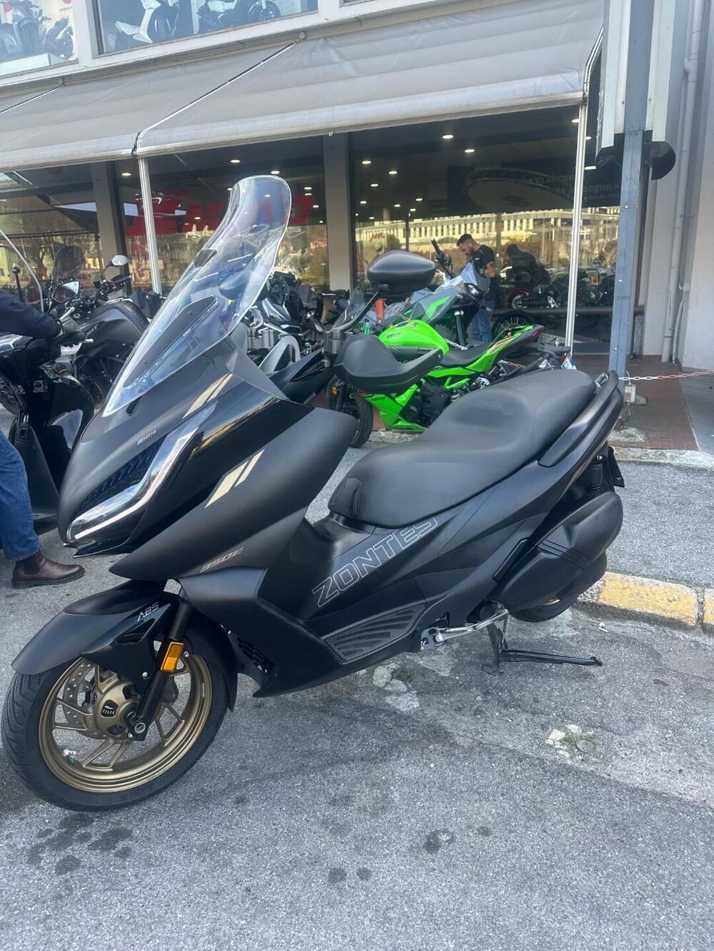 Zontes ZT350-E (2023 - 25) (3)