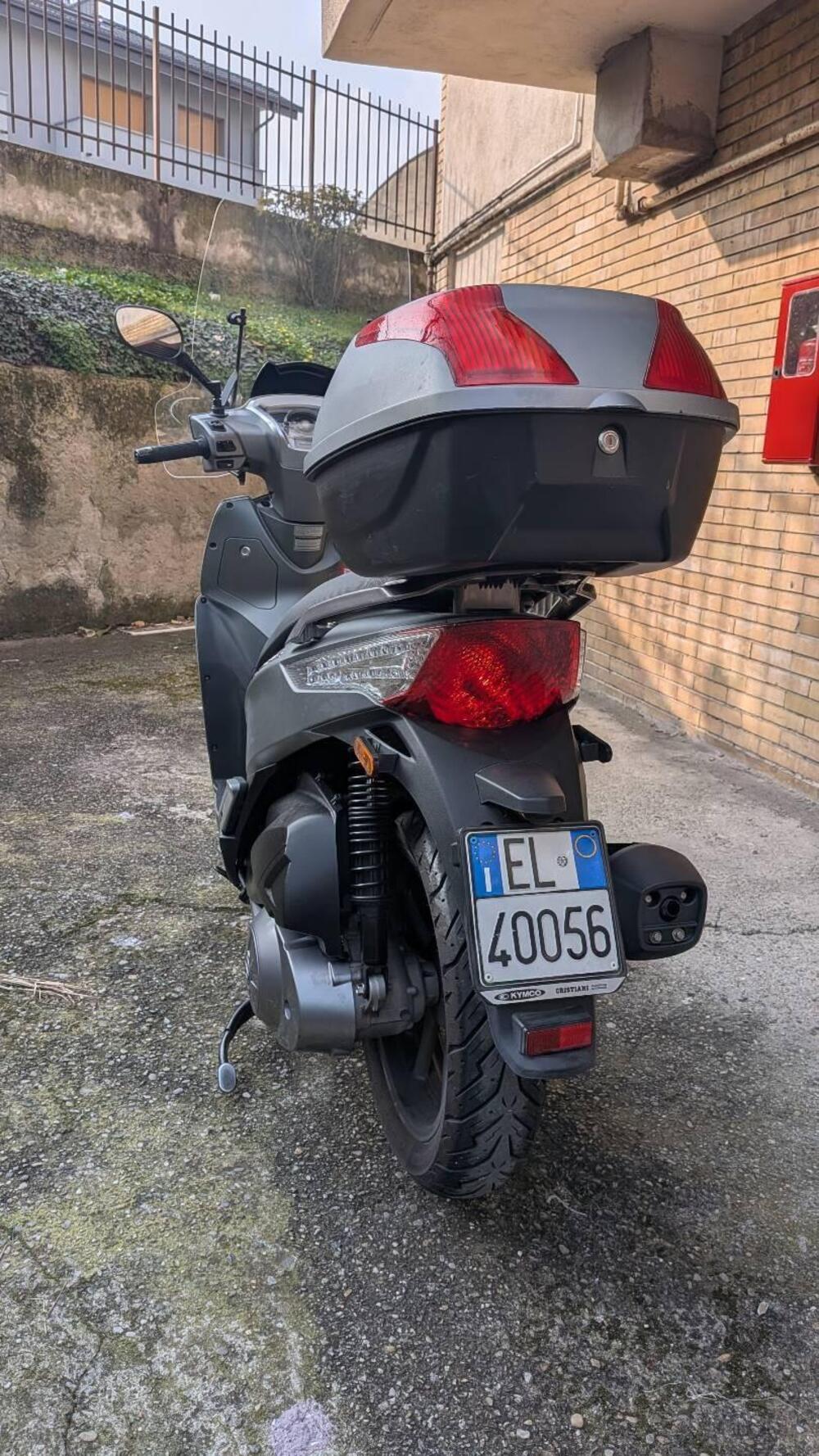 Kymco People 300i GT ABS (2016 - 20) (4)