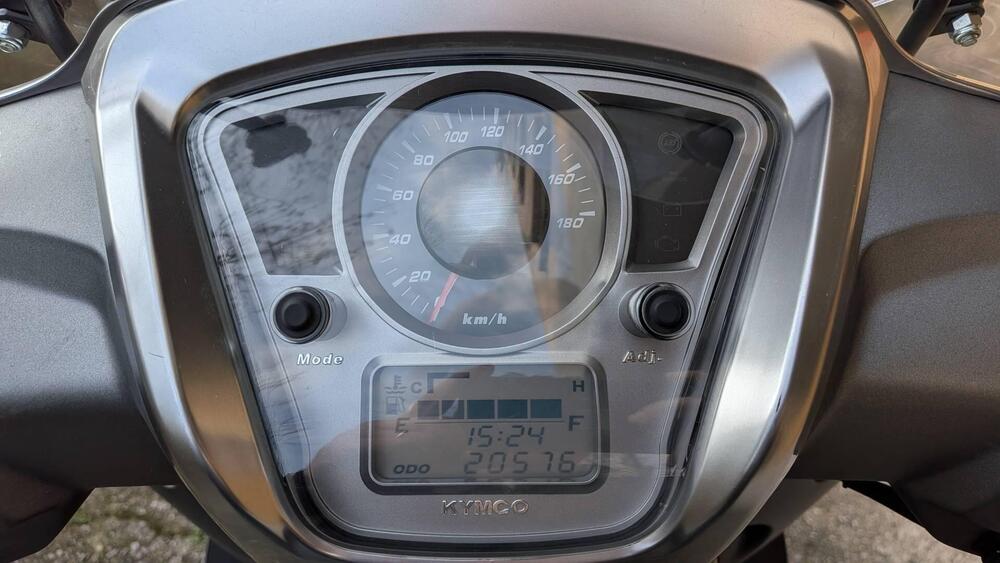 Kymco People 300i GT ABS (2016 - 20) (5)