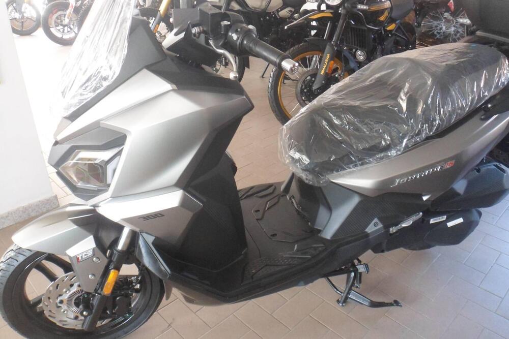 Sym Joyride 300 (2025 - 26) (6)