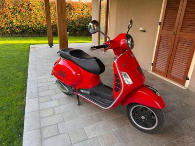 Vespa GTS 300 (2010 - 14) usata