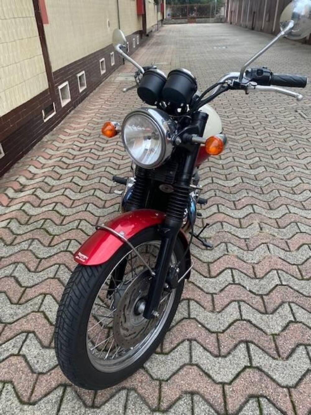 Triumph Bonneville T100 (2008 - 16) (4)