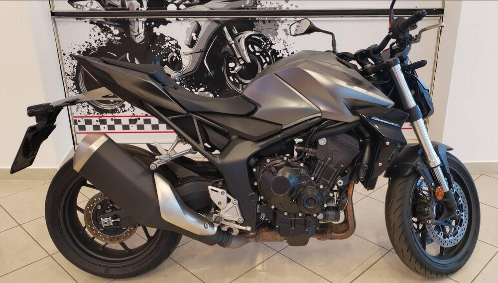 Honda CB 1000 Hornet (2025 - 26) (2)