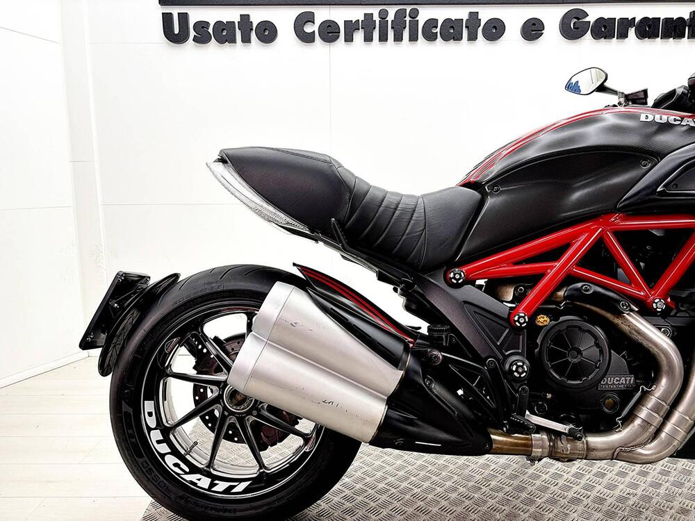 Ducati Diavel 1200 Carbon (2010 - 13) (8)