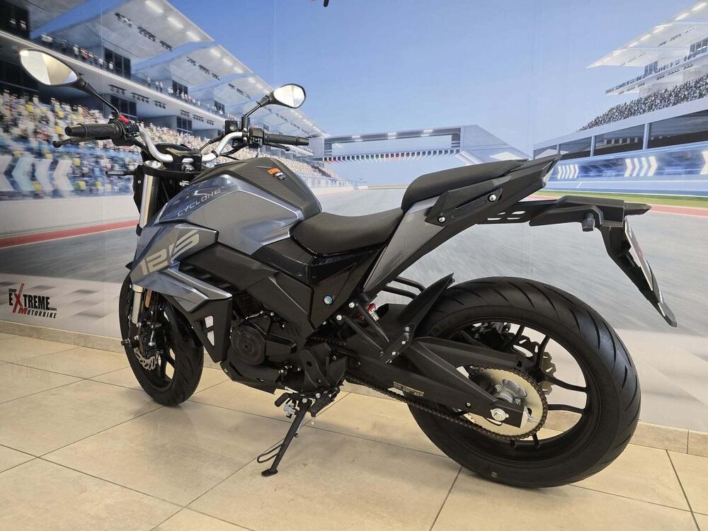 Cyclone Battlo 5S (2025 - 26) (5)