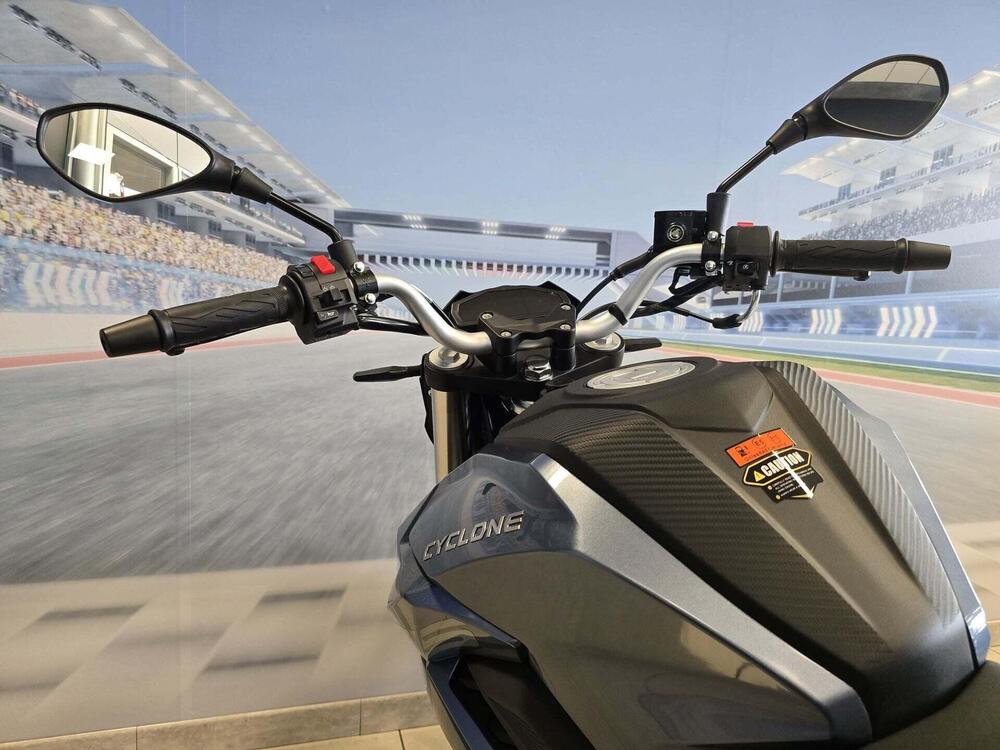 Cyclone Battlo 5S (2025 - 26) (17)