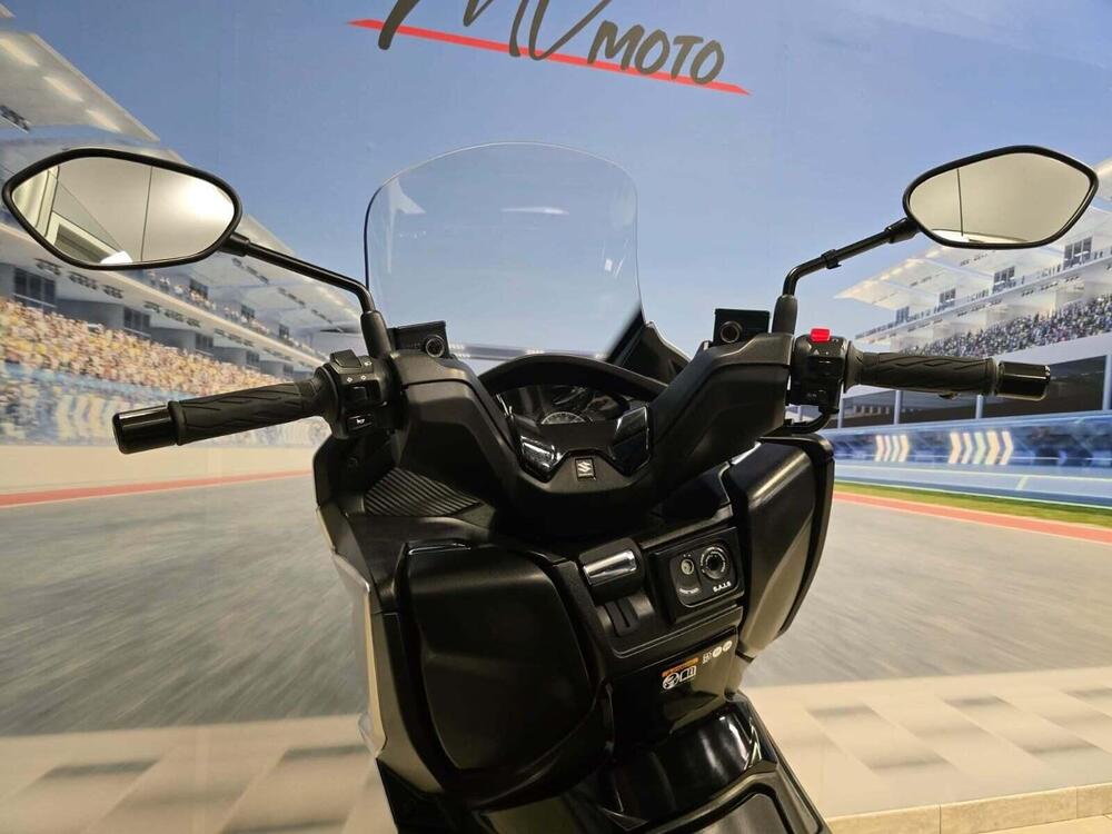 Suzuki Burgman 400 (2022 - 24) (10)