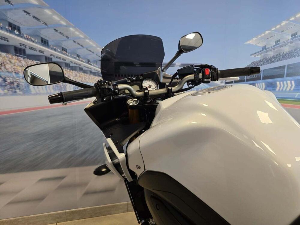 Yamaha Fazer 8 (2010 - 16) (9)