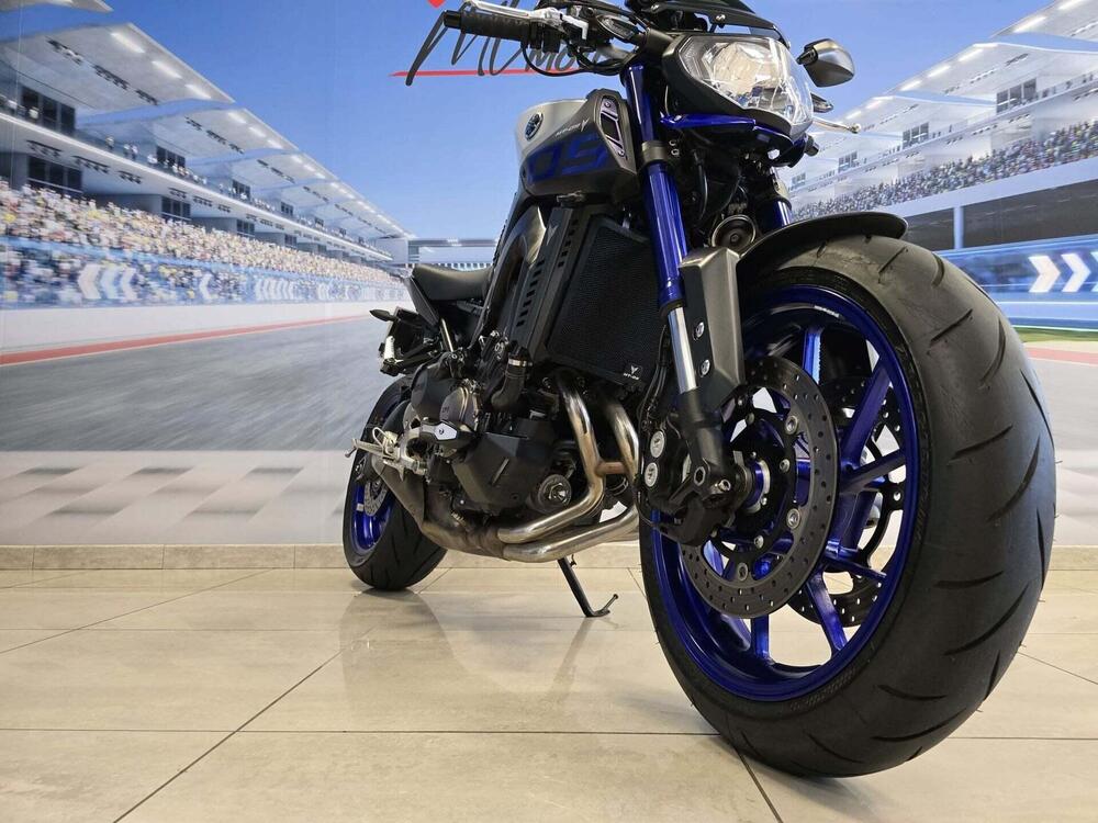 Yamaha MT-09 ABS (2016) (12)