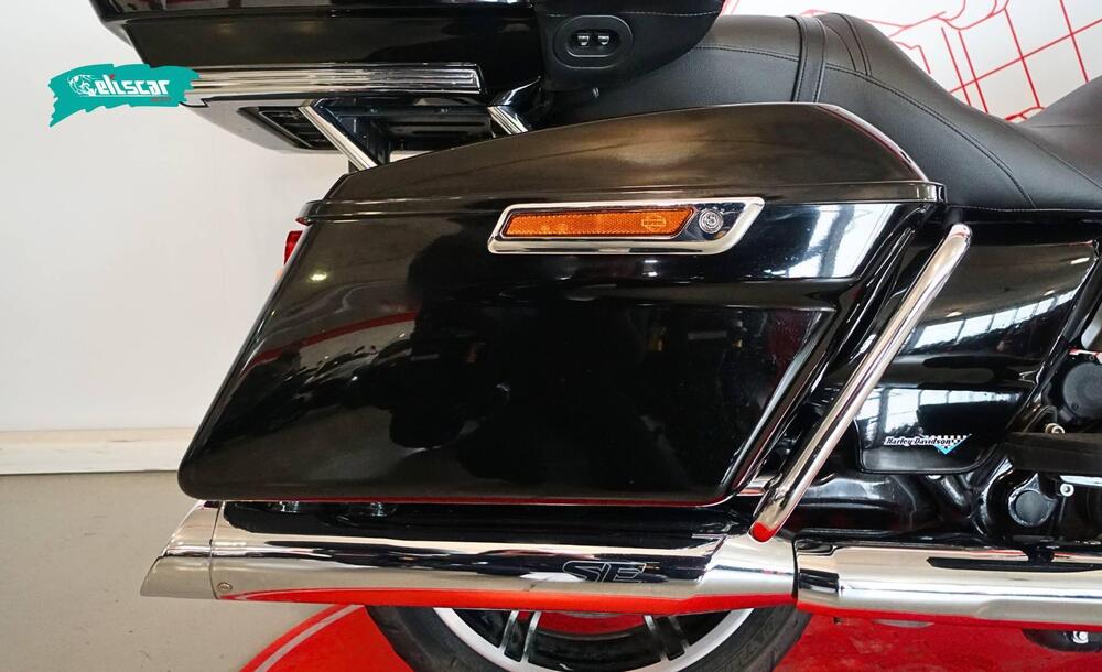 Harley-Davidson 114 Road Glide Limited (2020) - FLTRK (8)