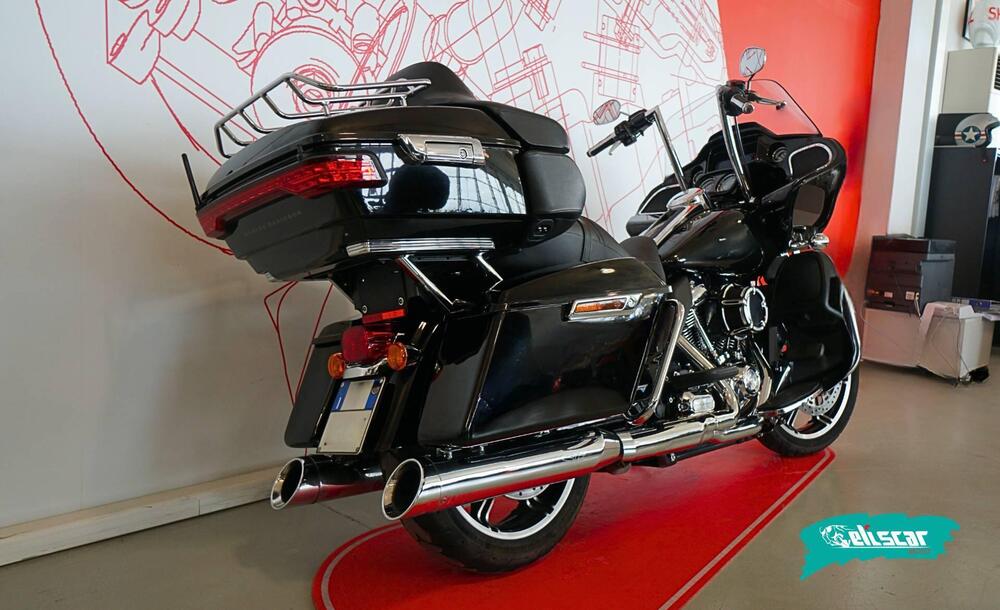 Harley-Davidson 114 Road Glide Limited (2020) - FLTRK (5)