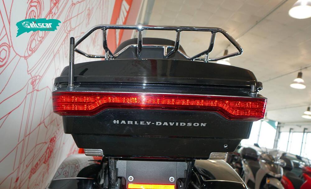 Harley-Davidson 114 Road Glide Limited (2020) - FLTRK (14)