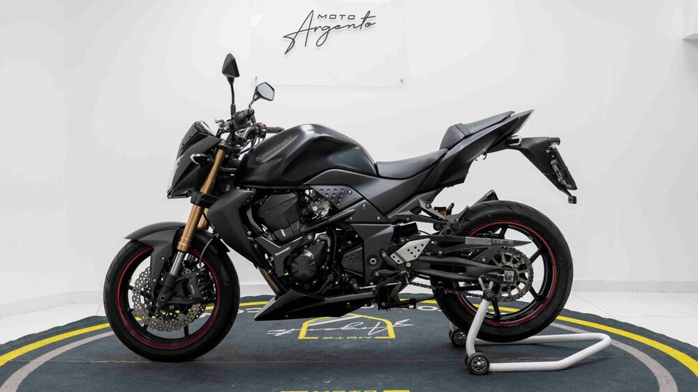 Kawasaki Z 750 R (2011 - 14) (6)