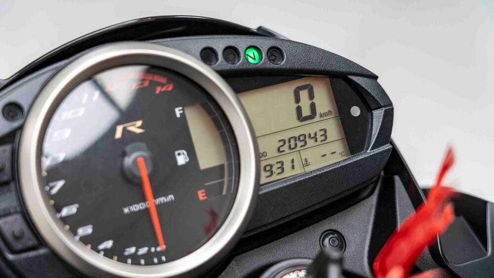 Kawasaki Z 750 R (2011 - 14) (20)