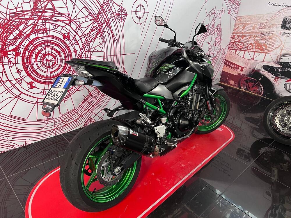 Kawasaki Z 900 (2021 - 24) (3)