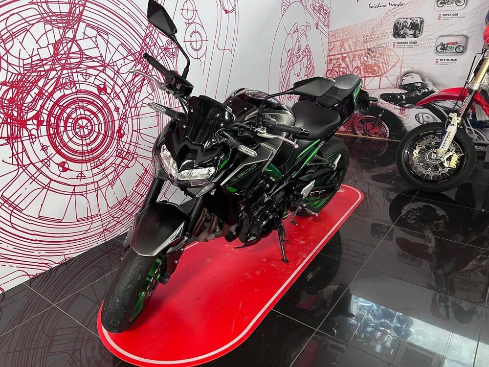 Kawasaki Z 900 (2021 - 24) (4)